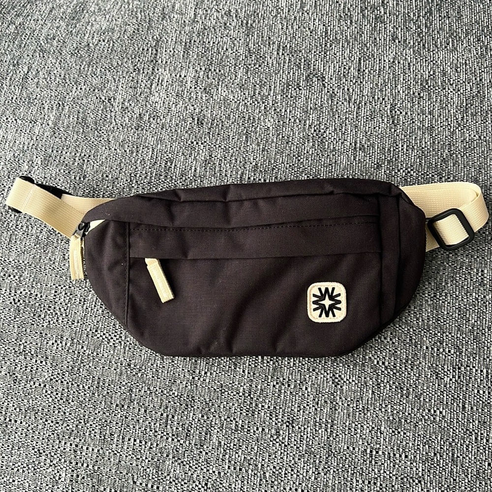 Walker Family Goods Louie Sling (Black)